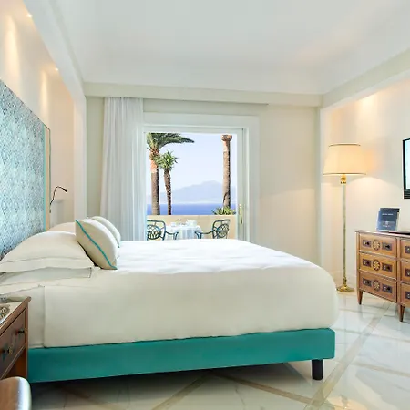 Hotel Grand Royal