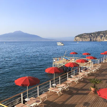 Ξενοδοχείο Grand Royal 5*
