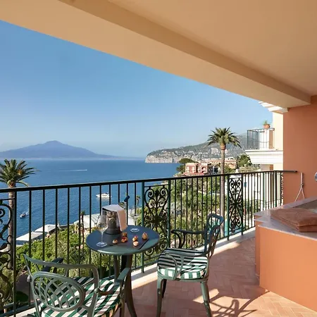 Hotel Grand Royal 5*