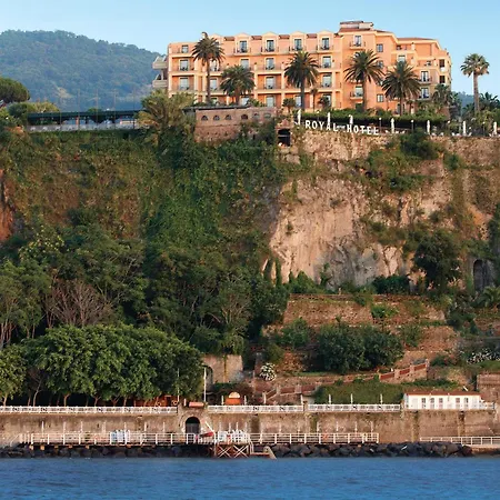 Hotel Grand Royal 5*