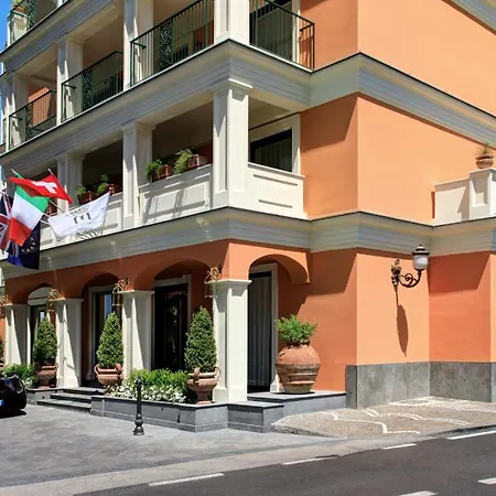 Grand Royal Hotel 5*