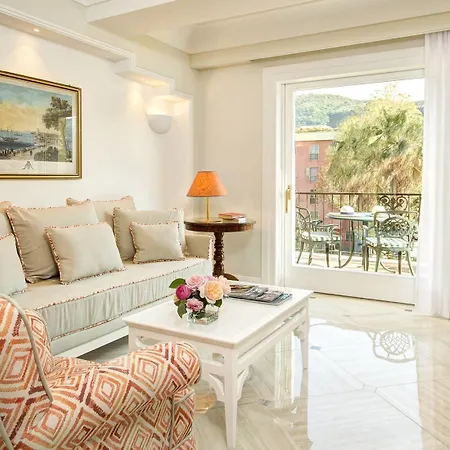 Grand Royal Sorrento