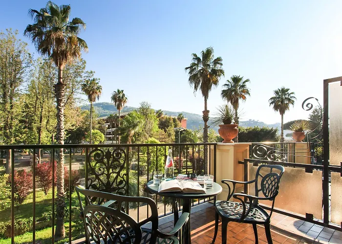 Grand Royal Отель Сорренто