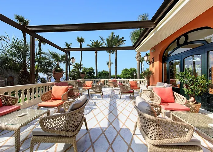 Отель Grand Royal 5*