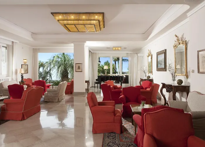 Отель Grand Royal 5*