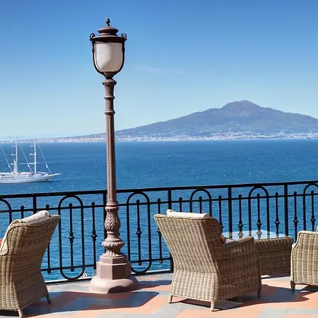 Grand Royal 5* Península Sorrentina