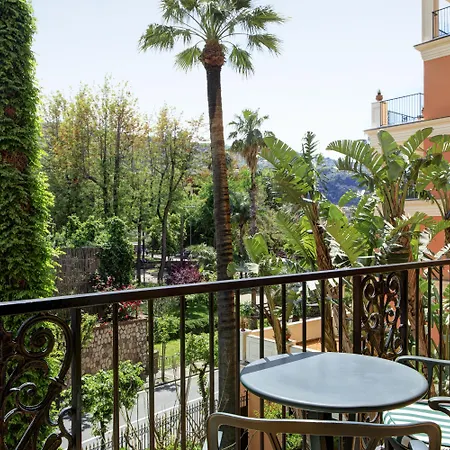 Grand Royal Hotel 5*